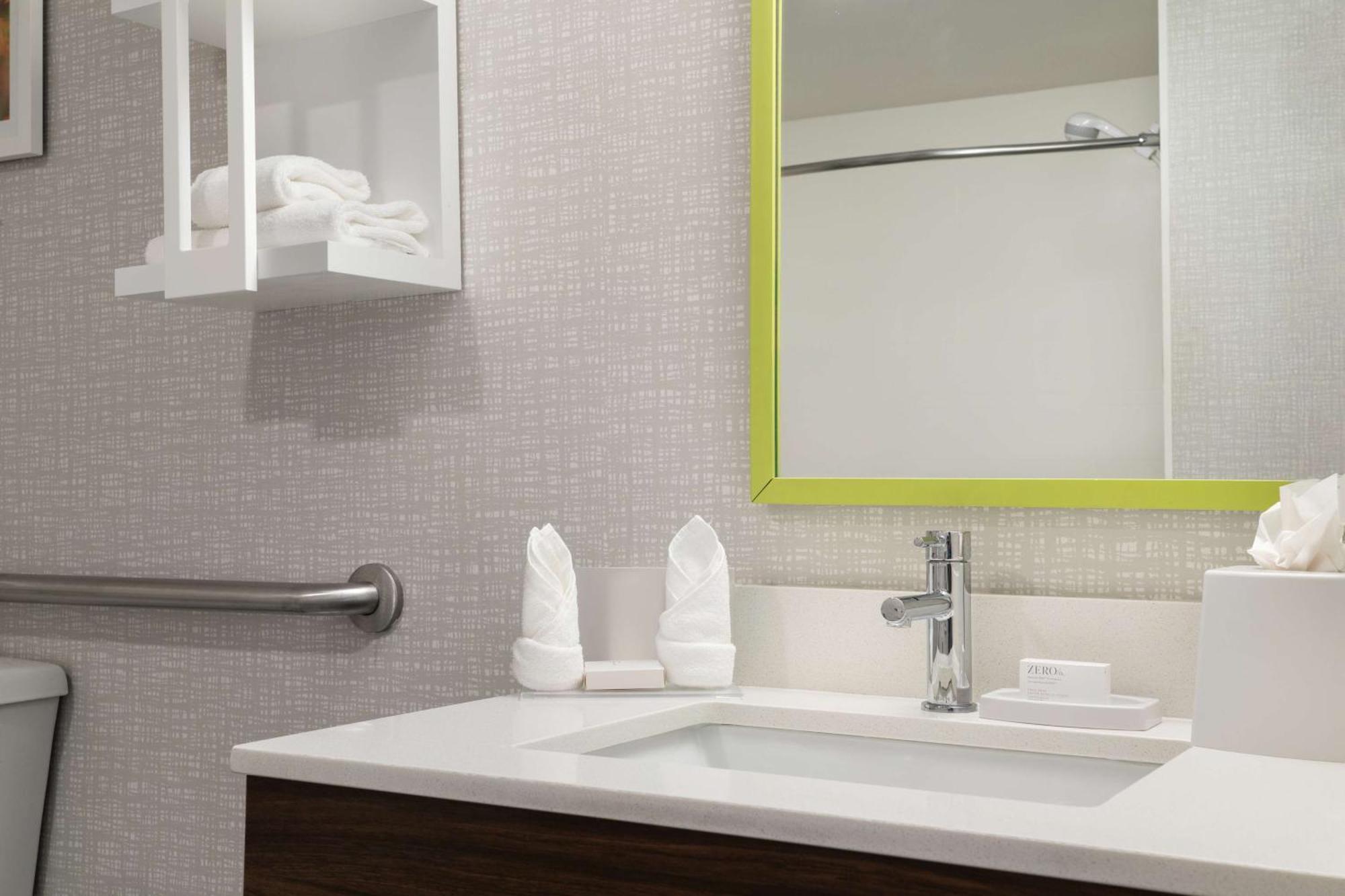 Hotel Hampton 3*