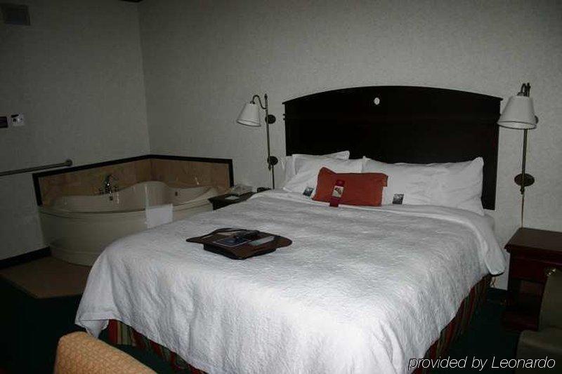 Hampton 3*